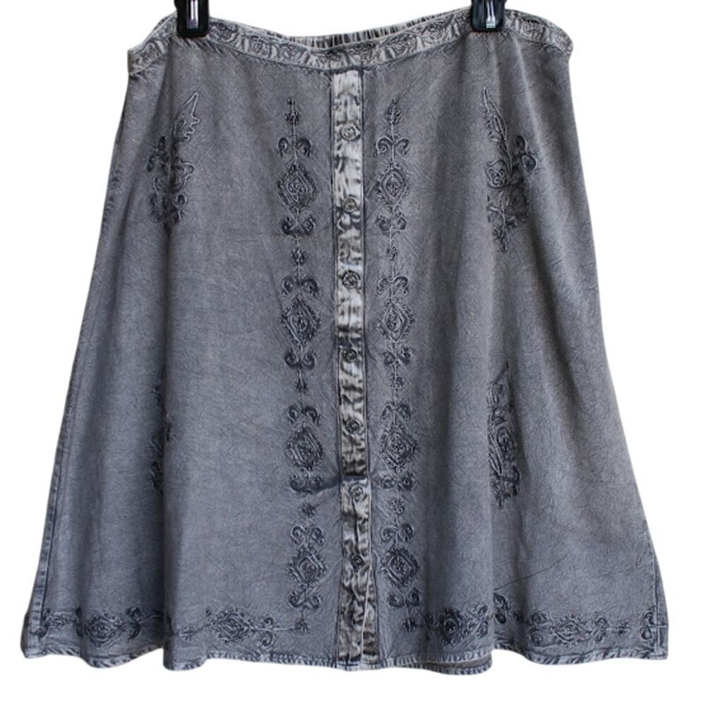 SOFT SURROUNDINGS | Stonewash Grey Embroidered Knee Length A-Line Button Skirt L
